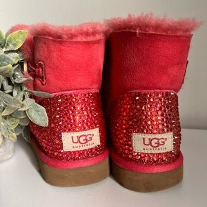 Custom Rhinestoned USED Pink Uggs